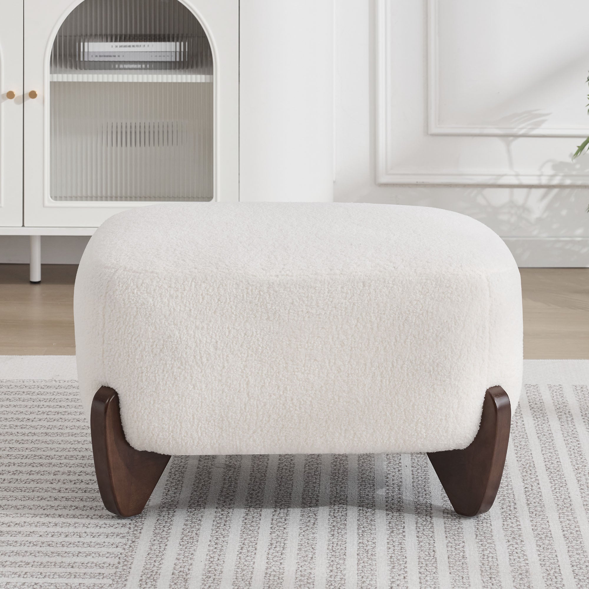 28.7" Sherpa Boucle Ottoman，Beige
