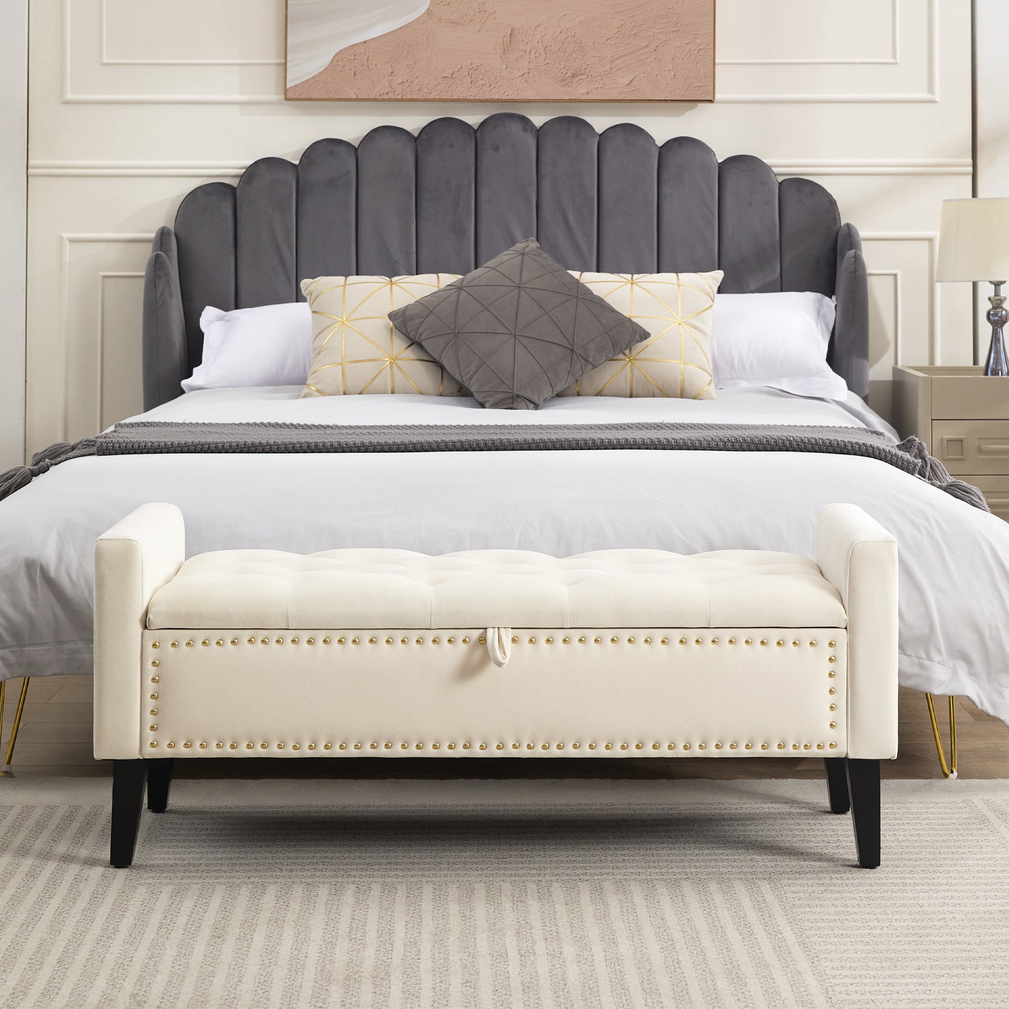 47" Velvet Storage Bench，Beige